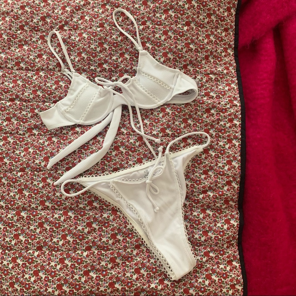 (NWOT) DAINTY TINY WHITE BIKINI